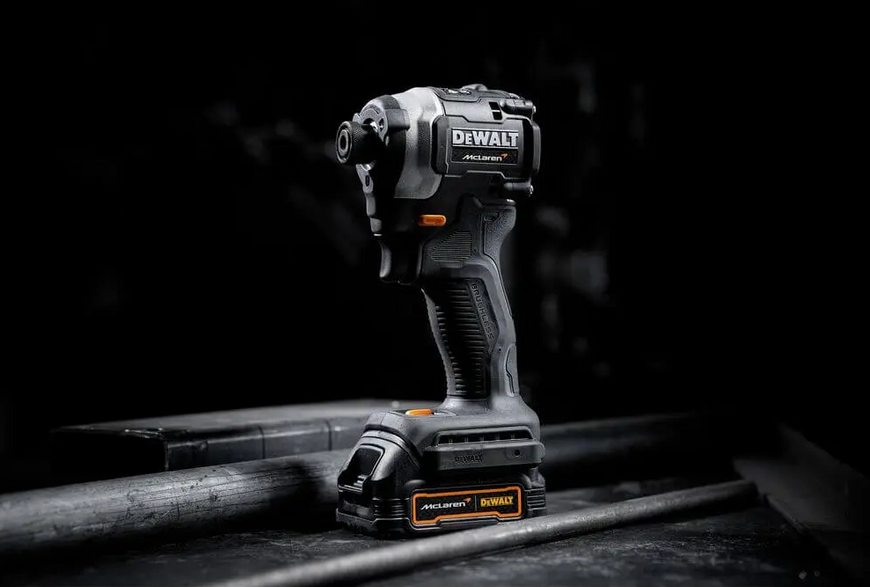 Шуруповёрт ударный аккумуляторный McLaren F1 TEAM LIMITED EDITION DeWALT DCF85ME2GT DCF85ME2GT фото