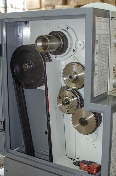 Токарно-винторезный станок FDB Maschinen Turner 410x1500S-DPA с ускоренным перемещением суппорта!!! 827652 фото
