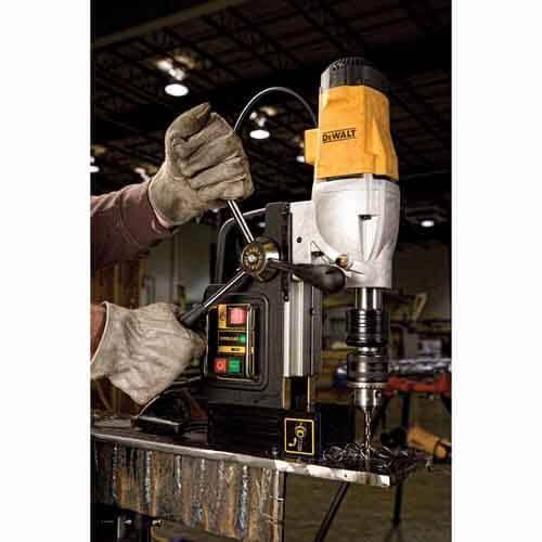 Сверлильный станок DeWALT DWE1622K DWE1622K фото