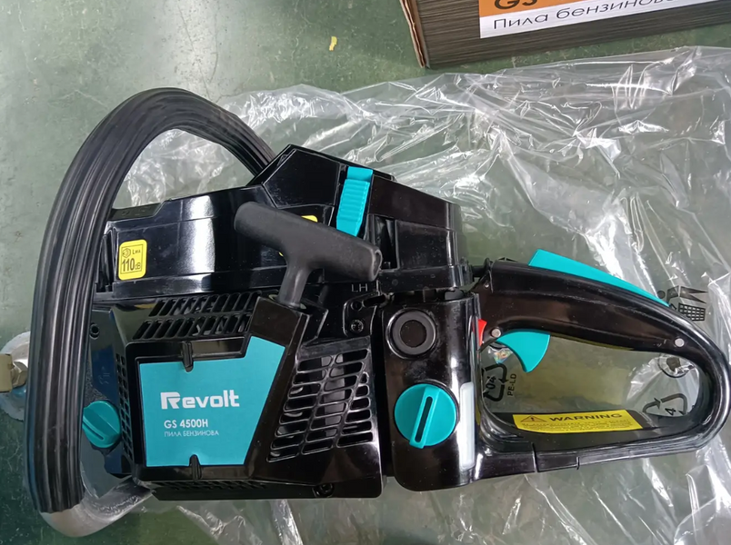 Пила цепная бензиновая Revolt GS4500H r0150 фото