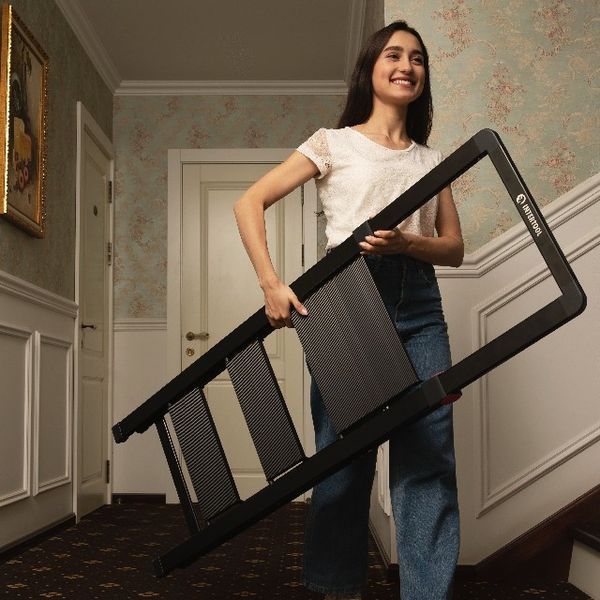 Стремянка алюминиевая "Black Slim", 4 ступени, высота верхней ступени 912 мм, 150 кг, STORM INTERTOOL LT-5004 LT-5004 фото