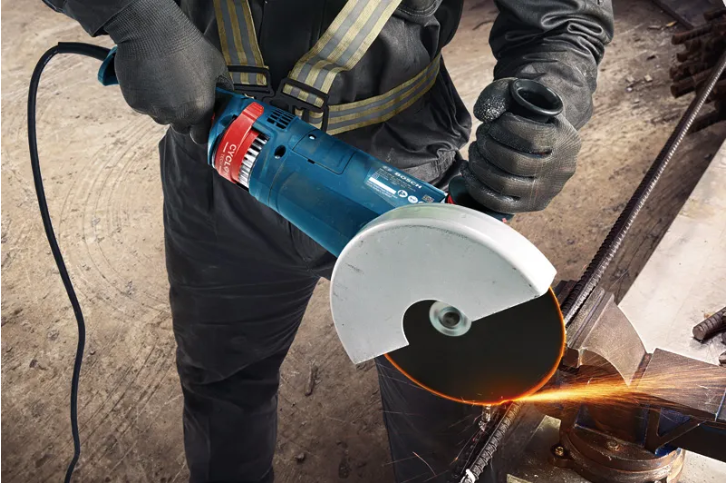 Угловая шлифмашина Bosch GWS 24-230 JZ Professional (2400 Вт, 230 мм) 06018C3300 фото