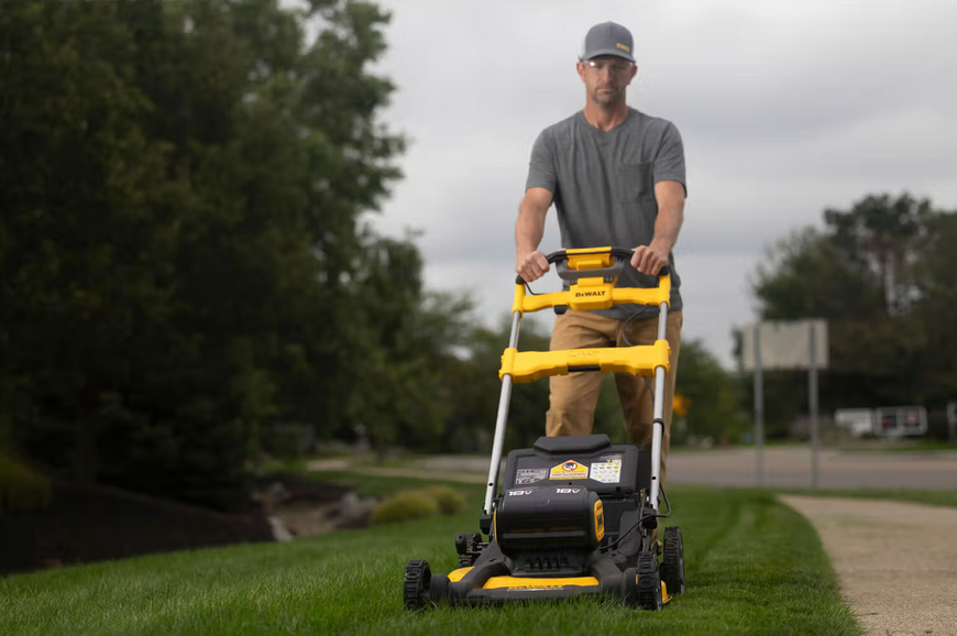 Газокосарка акумуляторна самохідна DeWALT DCMWSP156W2 DCMWSP156W2 фото
