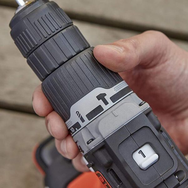 Набор из четырех аккумуляторных электроинструментов BLACK+DECKER BDCK123S2S BDCK123S2S фото