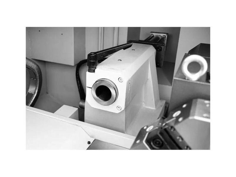 Токарный станок по металлу с ЧПУ Cormak CKT400x1000SAH8 (400x1000, с гидравликой) CKT400x1000SAH8 фото
