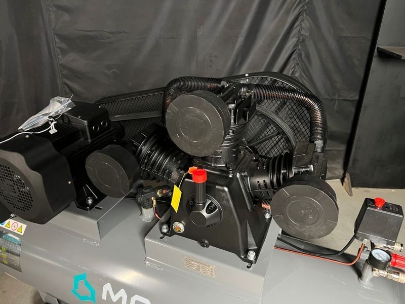 Поршневий компресор Mast TB90/300L 400V TB90/300L фото