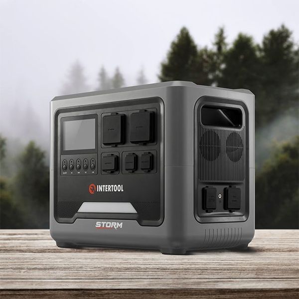 Станція зарядна портативна STORM INTERTOOL WT-7011 (1,8 кВт, 1024 Втч, LiFePO4) WT-7011 фото
