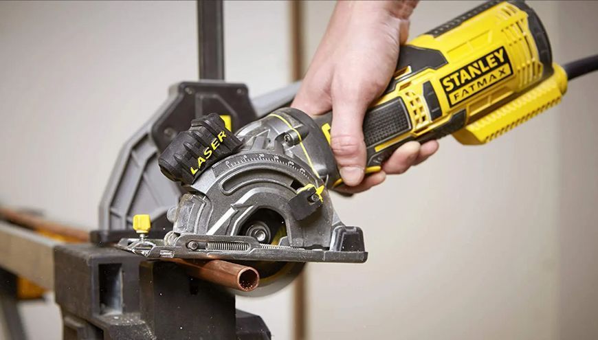 Пила циркулярная сетевая STANLEY FATMAX FME380K FME380K фото